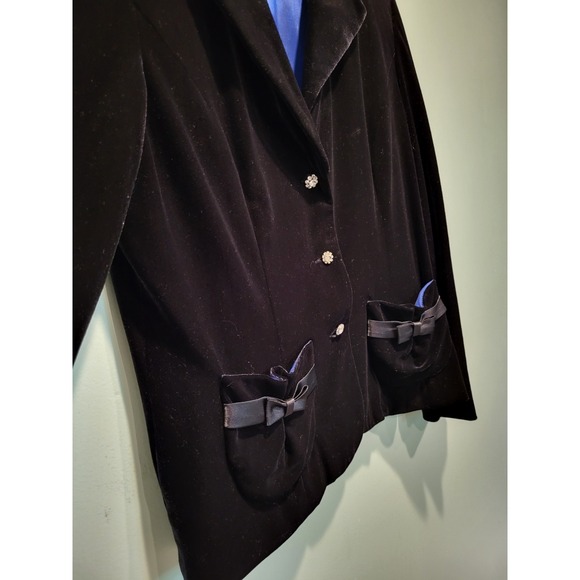 Black Velvet 3 Rhinestone Button Blazer Bows Pockets Sz 12 Whimsygoth - Picture 4 of 11